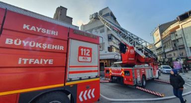 Lokantada yangın çıktı, ekipler seferber oldu