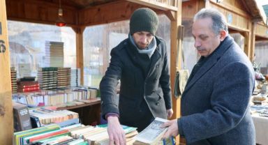 Başkan Yalçın Yılın İlk Antika Pazarında