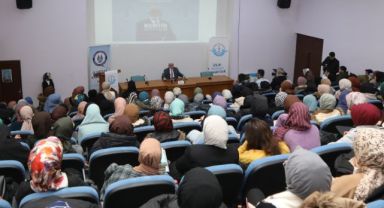 Emekli Diyanet İşleri Başkan Yardımcısı Necmettin Nursaçan, ERÜ’de Öğrenciler ile Buluştu