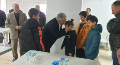 Başkan Büyükkılıç, Depremzedelerin Her Zaman Yanında