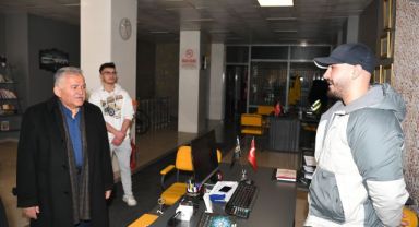 Başkan Büyükkılıç'tan İstasyon Caddesinde Esnaf Ziyareti