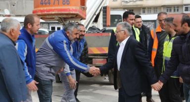 Başkan Büyükkılıç, Vali Çiçek ile Birlikte Konteyner Çarşı'da İncelemelerde Bulundu