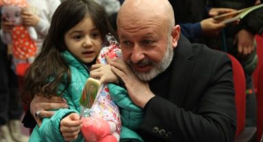 Başkan Çolakbayrakdar; “Bu Zor Günleri, Her Birlikte El Ele Gönül Gönüle Aşacağız”