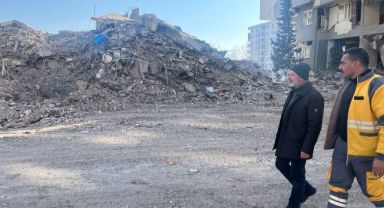 Başkan Çolakbayrakdar; “Her Şartta Ve Koşulda Depremzede Kardeşlerimizin Yanındayız”