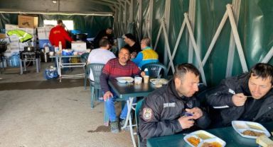 Başkan Çolakbayrakdar; “son Yaralar Sarılana Kadar, Afet Bölgelerindeyiz”