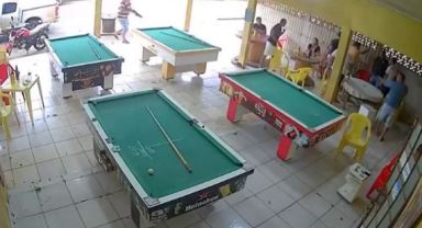 Bilardo oynarken üst üste 2 kere kaybeden adam, kadın çocuk demeden 7 kişiyi kurşuna dizdi