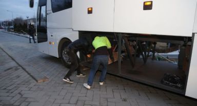 Büyükşehir'den Deprem Bölgesine Sabahın İlk Işıklarında 14 Kişilik Ekip Sevk Edildi