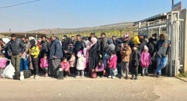 Depremin ardından ülkelerine dönen Suriyeliler: Geri dönmeyeceğiz