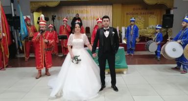 DÜĞÜN TAKILARI DEPREMZEDLER İÇİN
