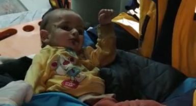 Hatay'da inanılmaz kurtuluş: 7 aylık bebek 140 saat sonra enkazdan kurtarıldı
