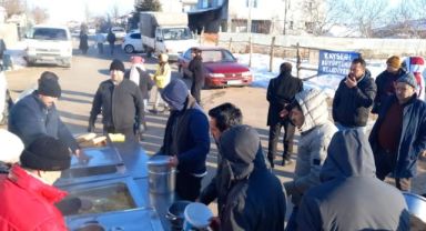 KAYSERİ BÜYÜKŞEHİR’DEN DEPREMZEDELERE ŞEFKAT ELİ