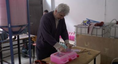 Kayseri'de 'fabrika okullar' deprem bölgesi için seferber oldu