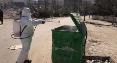 Melikgazi Belediyesi, Salgın Hastalıklara Karşı Afet Bölgesinde Dezenfekte Ve İlaçlama Çalışması Yaptı