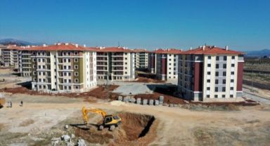 Murat Kurum: İlk etapta yapacağımız 855 konutumuz için ilk kazmayı vurduk