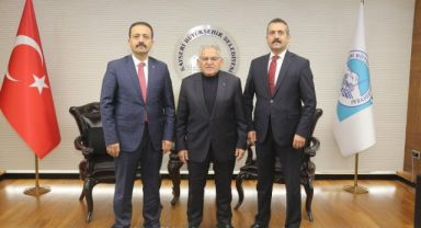 Ak Parti Genel Başkan Yardımcısı Karaaslan'dan Başkan Büyükkılıç'a Ziyaret