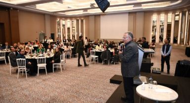 Başkan Büyükkılıç, Depremzedelerle İftar Sofrasında Buluştu