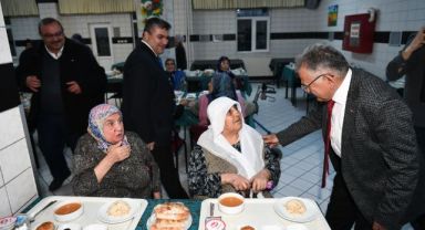 Başkan Büyükkılıç, Ulu Çınarlarla İftar Sofrasında Buluştu