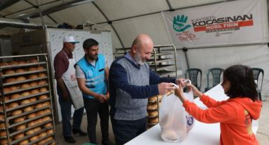 Başkan Çolakbayrakdar’a Mobil Fırın Teşekkürü