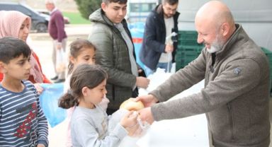 Başkan Çolakbayrakdar, ‘Kardeş Belediye’ Türkoğlu’nda Gönüllere Dokunuyor