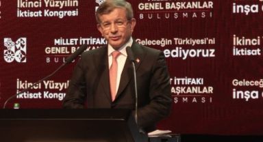 İzmir’de Davutoğlu rüzgârı