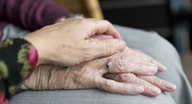 Türkiye'de yaşlı nüfus yüzde 22,6 artarak 8 milyon 451 bin 669 kişi oldu