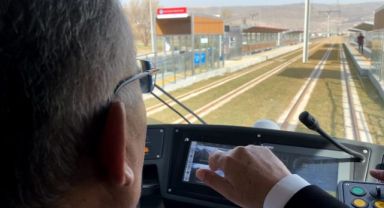 Yeni Tramvay Hattı Hizmete Başladı, Başkan Büyükkılıç Vatman Koltuğuna Oturdu