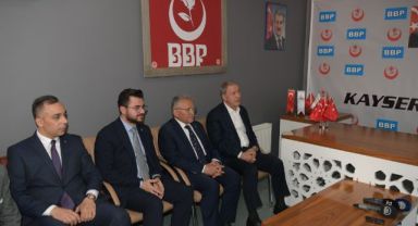 Bakan Akar ile Başkan Büyükkılıç'tan Anlamlı Ziyaret