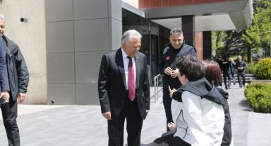 Başkan Büyükkılıç, Yemekhanede Personel ve Vatandaş ile Buluştu