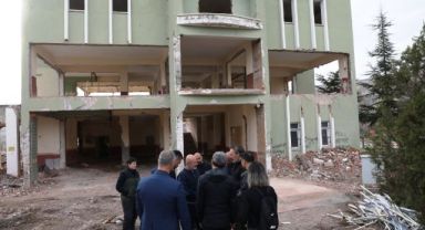 Başkan Çolakbayrakdar; “merkez, Yeni Haliyle Gençlerin Yeni Uğrak MekÂnı Olacak!”
