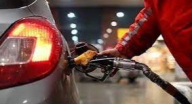Bu gece yarısından itibaren motorine 67 kuruş zam gelmesi bekleniyor