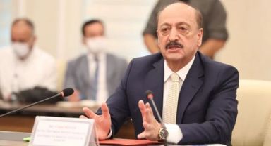 Emekliye yeni zam! 7 bin 500 liranın üzerinde maaş alan emeklilere refah payı zammı! Çalışma Bakanı Vedat Bilgin'den EYT açıklaması