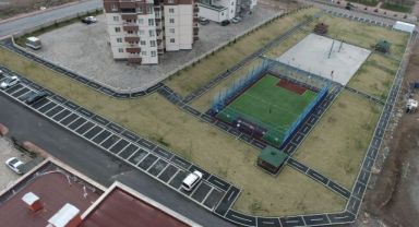 Genç Dostu Melikgazi Spor Sever Gençlere 7 Adet Futbol Sahası Yaptı