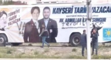 İYİ Parti seçim otobüsüne sprey boyayla yazı yazıldı