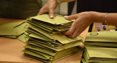 Türkiye Raporu Direktörü Can Selçuki duyurdu 2 partinin oyunda artış var Muharrem İnce'nin oyları