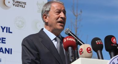 Bakan Akar: “Bu bebek katilleri serbest bırakılırsa, teröristlerin taleplerine ‘evet’ denilirse bu memleket 20 sene geriye dönecek”