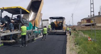 Başkan Büyükkılıç Verdiği Sözü Tuttu, Akmescit'te 4 Milyon Tl'lik Asfalt Çalışması Yapılıyor