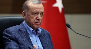 Cumhurbaşkanı Erdoğan: Kimse silah zoruyla iradesine ipotek koyamayacak!