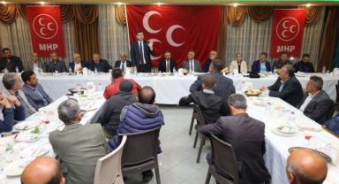 Ersoy'dan muhtarlara yemek