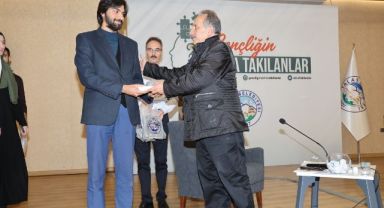 Gençliğin Aklına Takılanlar’ı Bu Ay Altay Cem Meriç Cevapladı