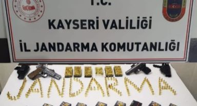 Jandarma Ruhsatsız Silah ve Fişek Ele Geçirdi