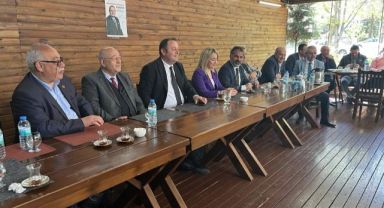 Siyasetin siyasetsizliği bizi çıkardı