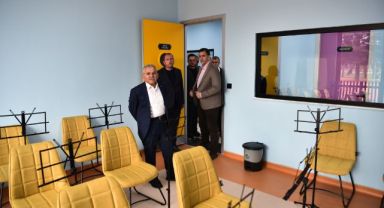 Başkan Büyükkılıç, Çocuklara Özel 11'inci Kütüphaneyi İnceledi