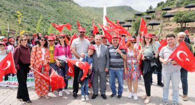 Mesire Alanında Yürüdüler Çevreye Dikkat Çektiler