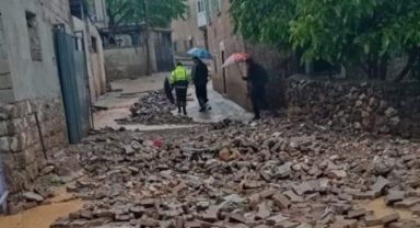 Sağanak yağış Kayseri'de sele neden oldu