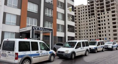 Silahını temizleyen avukat kendini vurdu