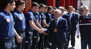 BAŞKAN BÜYÜKKILIÇ, BELEDİYE PERSONELİYLE BAYRAMLAŞTI