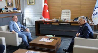 BAŞKAN BÜYÜKKILIÇ’TAN HACILAR BELEDİYE BAŞKANI ÖZDOĞAN’A ZİYARET