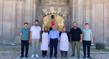 BAŞKAN BÜYÜKKILIÇ’TAN TARİHİ SULTAN HANI'NA DAVET