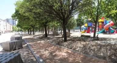 BAŞKAN ÇOLAKBAYRAKDAR; “ÇOCUKLAR, YENİLENEN PARKLARDA DAHA MUTLU” -KOCASİNAN BELEDİYESİ, PARKLARI YENİLEMEYE DEVAM EDİYOR
