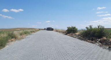Bünyan'da Kilit Parke Yol Yapım Çalışmaları Devam Ediyor